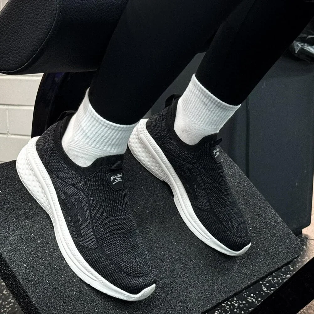 Women's Black White Lightweight Comfort Workout Casual Non Slip Fashion Sneakers - Picture 6 of 6